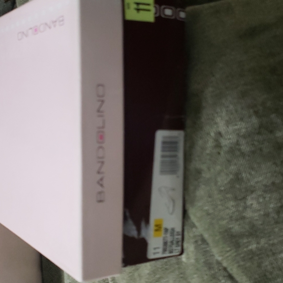 BANDOLINO Heels 👠 Worn Twice Size 11. Very Cute 😍 & Very Comfy. - Picture 5 of 6